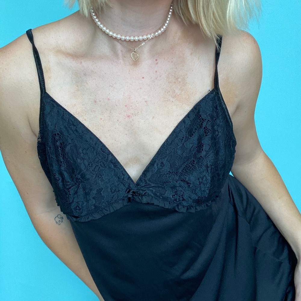 LITTLE BLACK DRESS - Picture 3 of 5